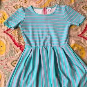 LuLaRoe Amelia